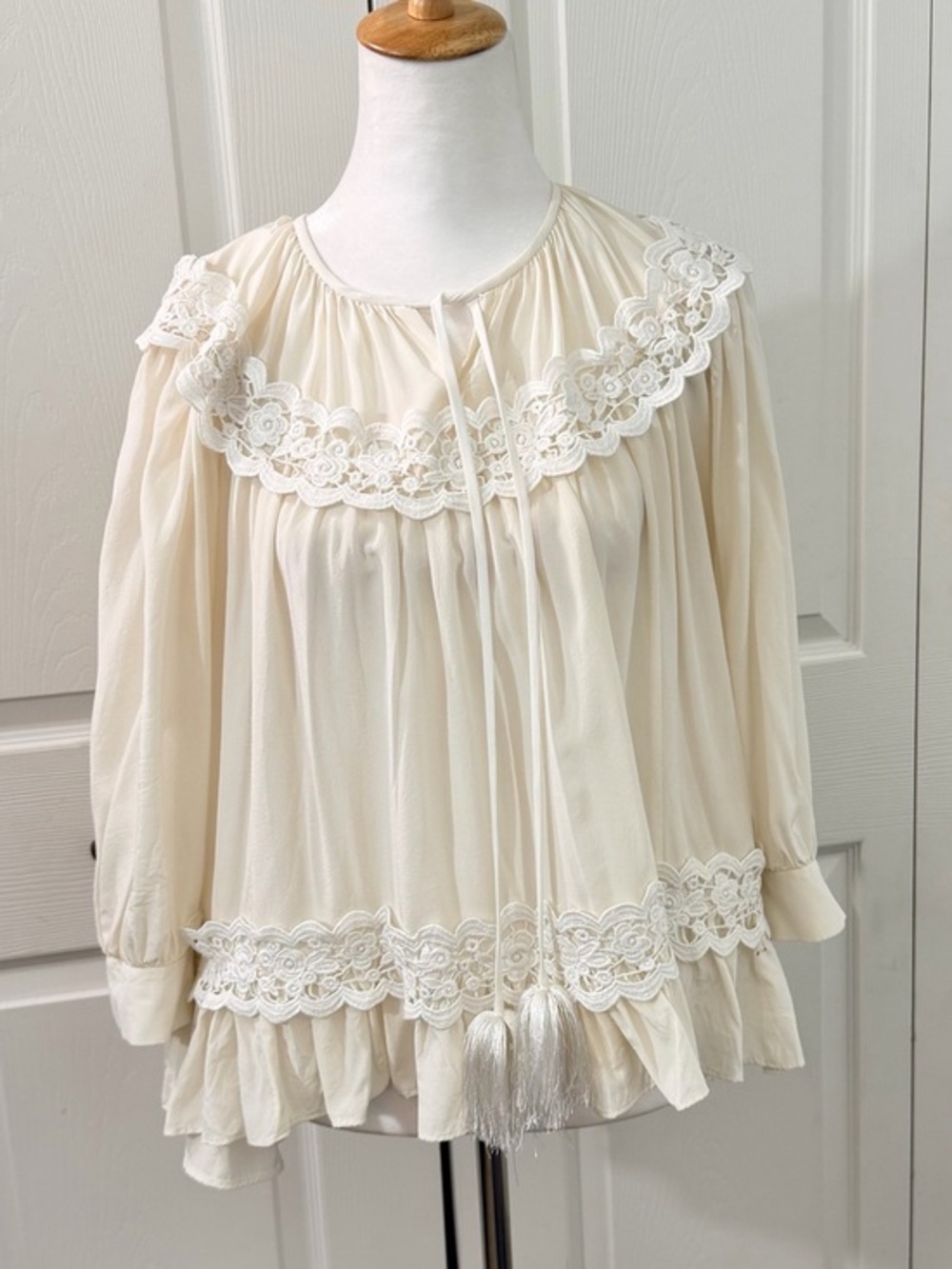 Kate Spade New York Silk Lace Ruffle High Low Boho Blouse Ivory womens Medium